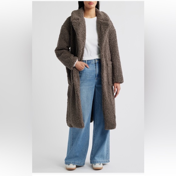 BCBG Notch Colar faux shearling grey long teddy coat size large - Picture 3 of 8